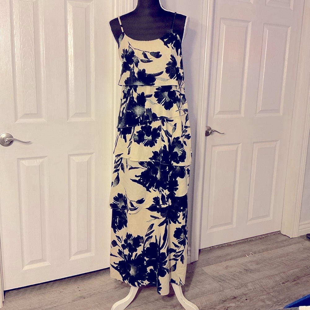 Old navy floral summer dress medium